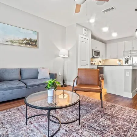 Captivating 1Bd1Ba Beautiful Pool In Fort Worth